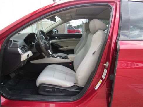 Used 2020 Honda Accord EX image 14
