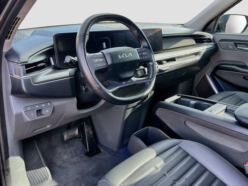 Used 2024 Kia EV9 Land AWD/4WD image 9