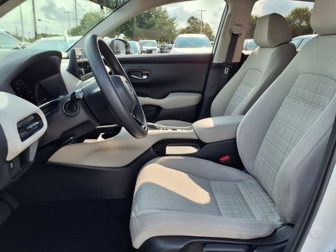 Certified 2025 Honda HR-V LX image 17