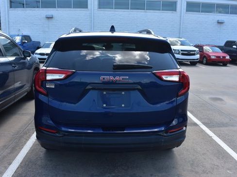 Used 2022 GMC Terrain SLE w/ Elevation Edition FWD image 6