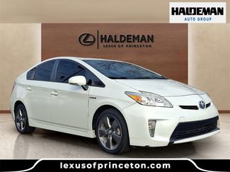 Used 2015 Toyota Prius Four video 1