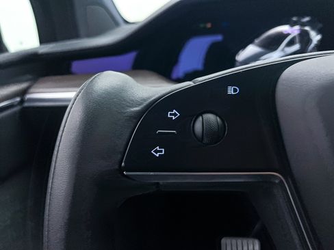 Used 2023 Tesla Model X image 26