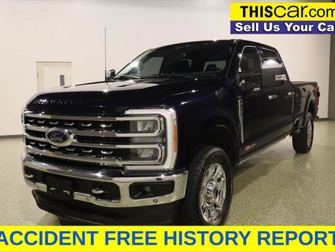 Used 2023 Ford F350 Lariat w/ Lariat Ultimate Package AWD/4WD image 4