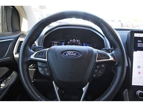 Certified 2022 Ford Edge SEL w/ Convenience Package image 16