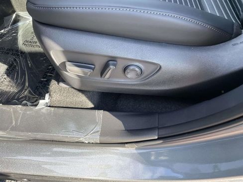 New 2026 Toyota Highlander XSE image 30