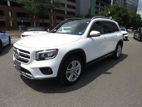 Certified 2023 Mercedes-Benz GLB 250 4MATIC image 1