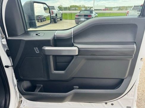 Used 2018 Ford F150 XLT w/ Equipment Group 302A Luxury AWD/4WD image 32