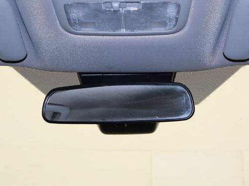 Used 2017 Toyota Corolla LE FWD image 23
