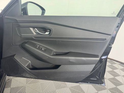 Used 2025 Honda Accord SE image 32