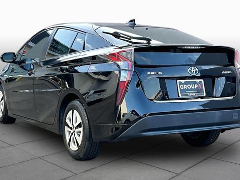 Used 2016 Toyota Prius Four FWD image 12