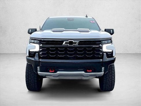 Used 2024 Chevrolet Silverado 1500 ZR2 w/ Technology Package AWD/4WD image 3