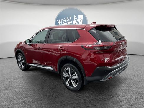 Used 2023 Nissan Rogue SL w/ SL Premium Package image 6