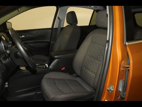 Used 2019 Chevrolet Equinox LT FWD image 15