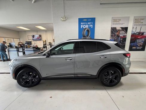 Used 2025 Buick Envision Sport Touring image 6