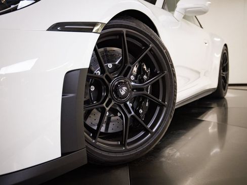 Certified 2026 Porsche 911 GT3 RWD image 12
