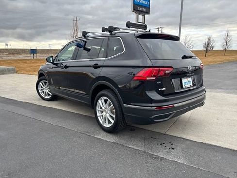 Used 2022 Volkswagen Tiguan SE image 5