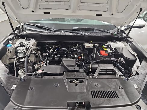 Used 2025 Honda CR-V EX image 29