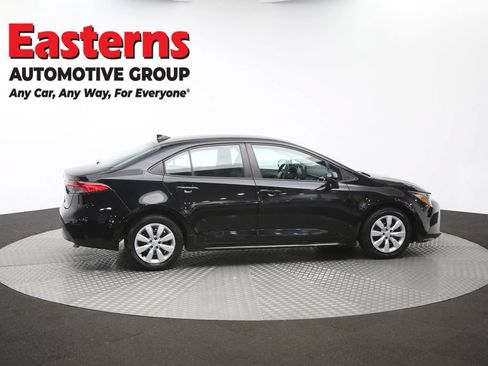 Used 2025 Toyota Corolla LE FWD image 42