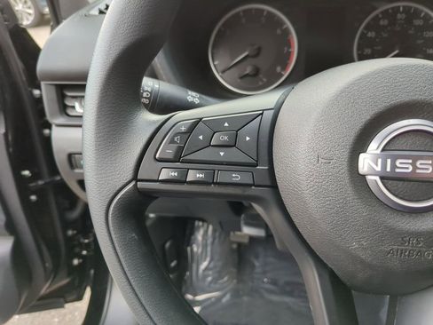 Certified 2025 Nissan Sentra S image 17