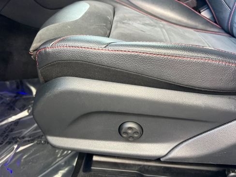 Used 2020 Mercedes-Benz GLC 43 AMG 4MATIC image 14