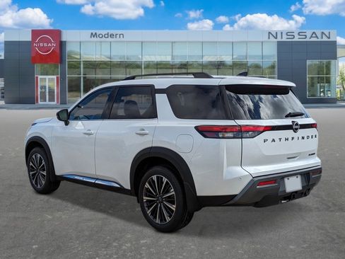 New 2026 Nissan Pathfinder Platinum w/ Cargo Package FWD image 3
