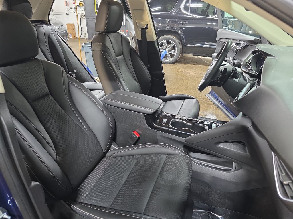 Used 2023 Buick Envision Essence AWD/4WD image 10