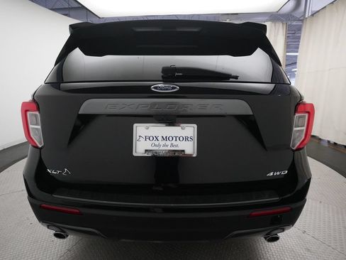 Used 2023 Ford Explorer XLT w/ Equipment Group 202A AWD/4WD image 26