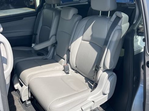 Used 2022 Honda Odyssey EX-L image 12