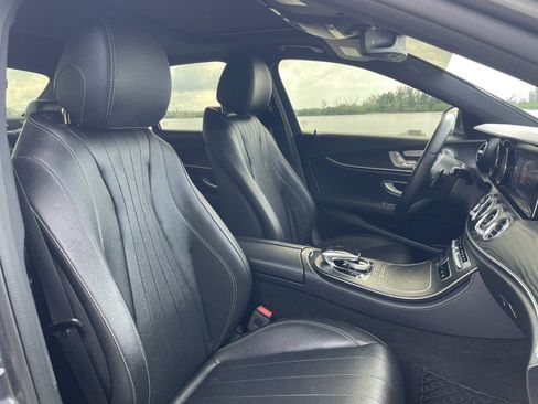 Used 2019 Mercedes-Benz E 300 4MATIC w/ Premium 1 Package image 8