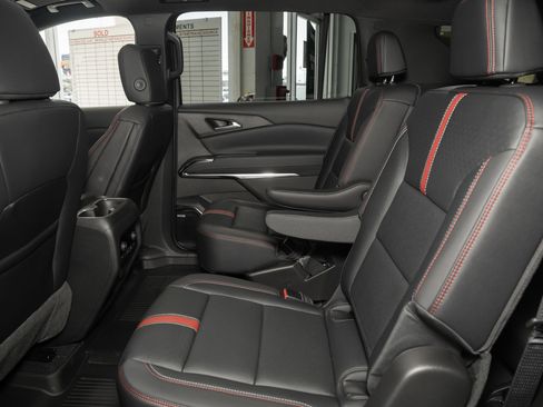 New 2026 Chevrolet Traverse RS image 28