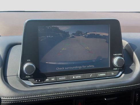 Used 2021 Nissan Rogue S FWD image 13