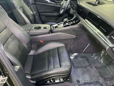 Certified 2020 Porsche Panamera image 24