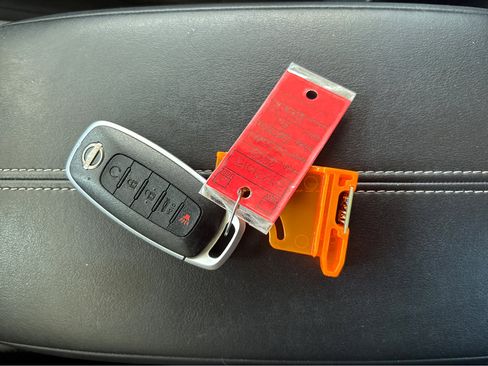 Used 2025 Nissan Sentra SV w/ All-Weather Package image 27