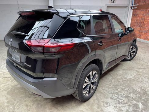 Used 2023 Nissan Rogue SV AWD/4WD image 5