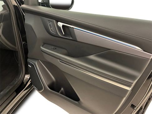 Certified 2025 Buick Enclave Sport Touring image 15