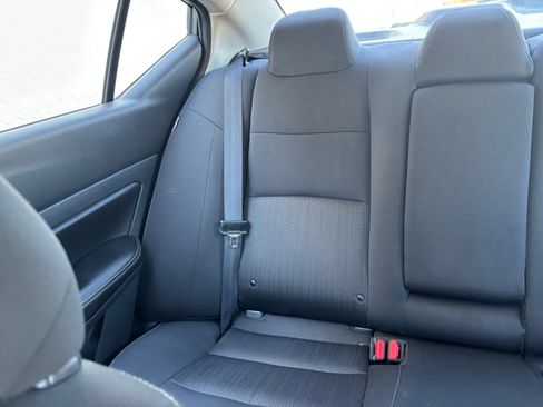 Used 2025 Nissan Altima 2.5 SV FWD image 39