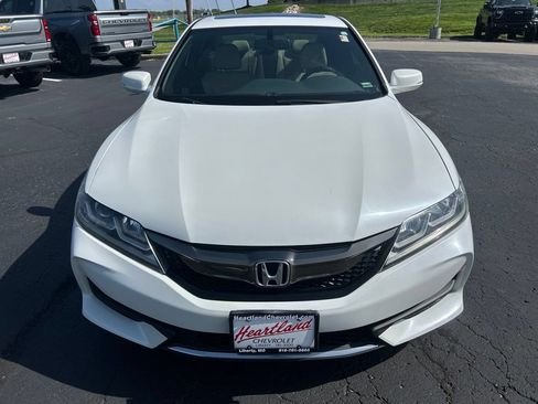 Used 2017 Honda Accord EX-L image 2