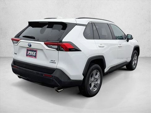 Used 2023 Toyota RAV4 XLE image 5