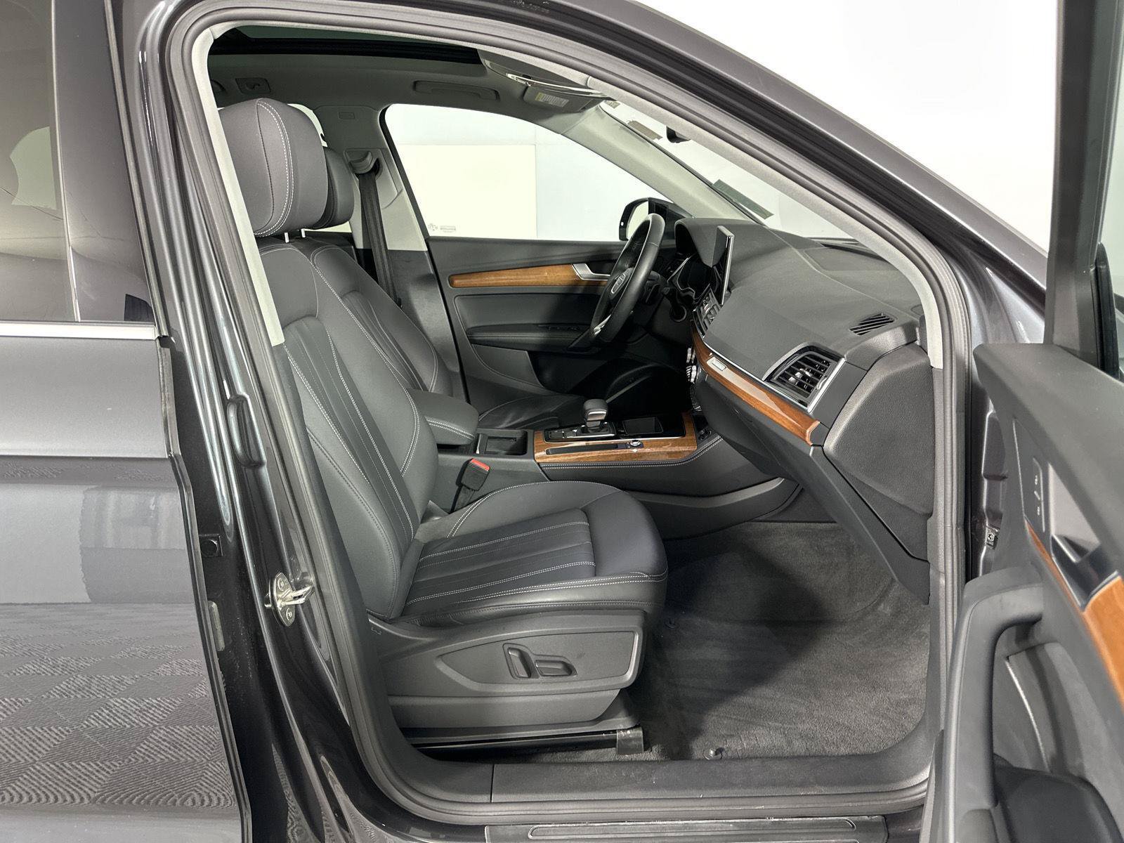 Used 2021 Audi Q5 2.0T Premium Plus w/ Premium Plus Package AWD/4WD image 30