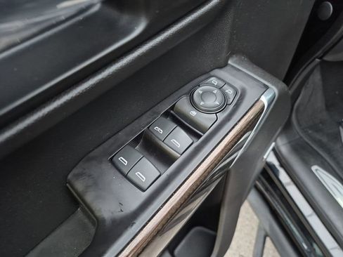 Used 2019 Chevrolet Silverado 1500 RST w/ All-Star Edition AWD/4WD image 18