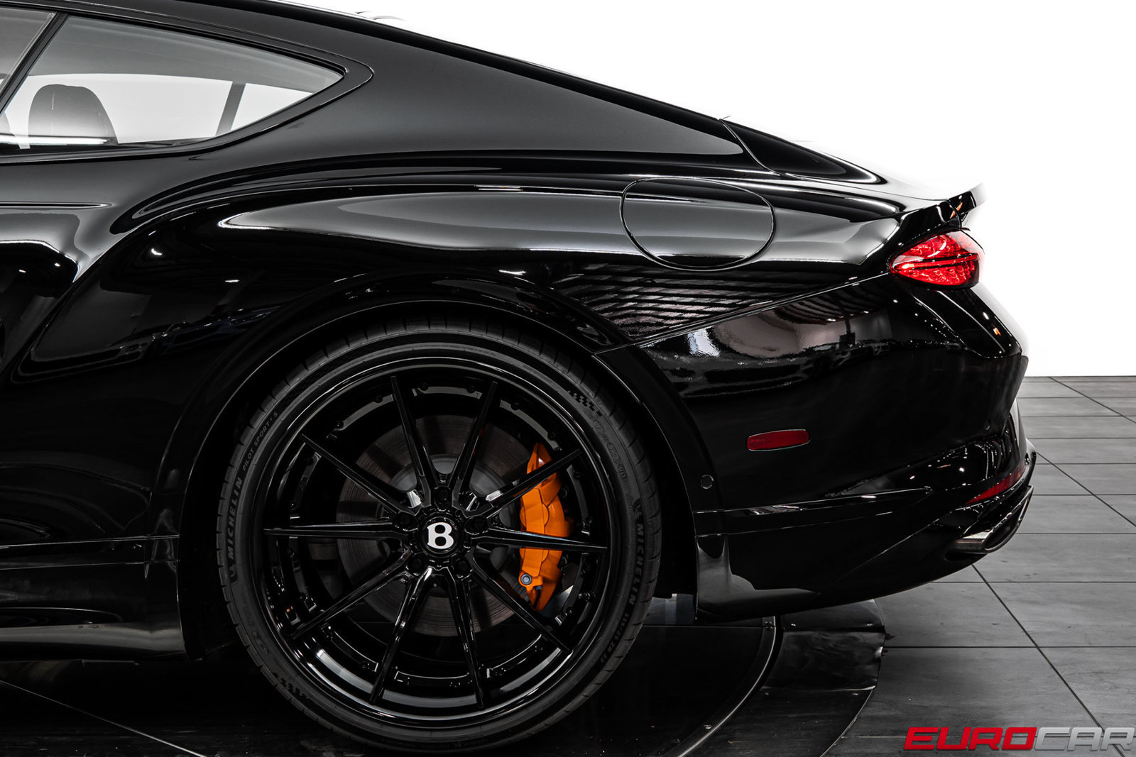 Used 2025 Bentley Continental GT AWD/4WD image 15