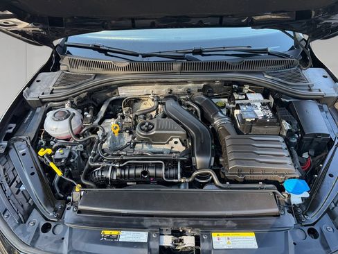 Used 2025 Volkswagen Jetta SE FWD image 20