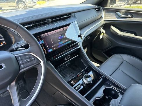 New 2027 Jeep Grand Cherokee Limited AWD/4WD image 28