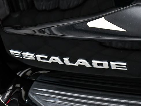 Used 2024 Cadillac Escalade ESV Premium Luxury w/ LPO, Floor Liner Package AWD/4WD image 96