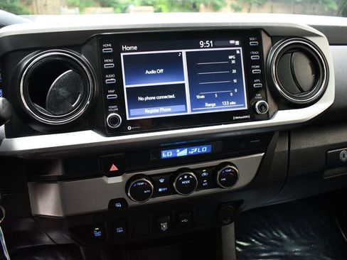 Used 2021 Toyota Tacoma SR5 w/ Trail Edition image 24