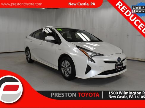 Used 2018 Toyota Prius Two image 1