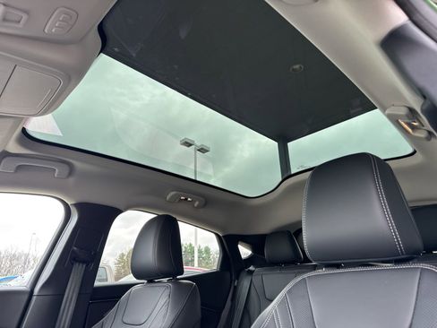 Certified 2025 Ford Mustang Mach-E Premium image 34