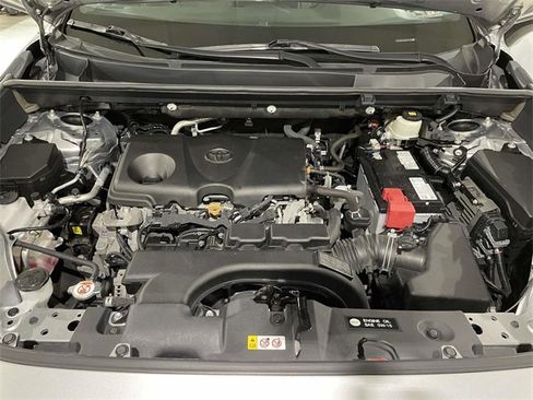 Used 2021 Toyota RAV4 XLE w/ Convenience Package image 23