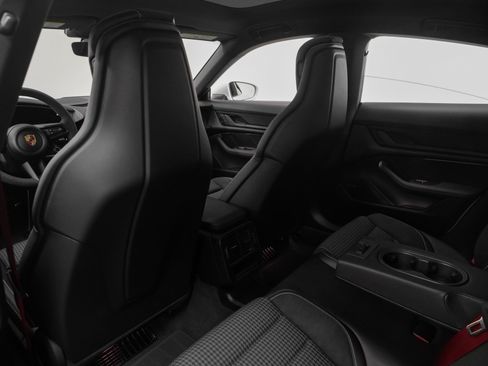 New 2025 Porsche Taycan image 43