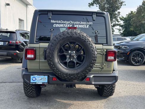 Used 2026 Jeep Wrangler Unlimited Sport AWD/4WD image 7